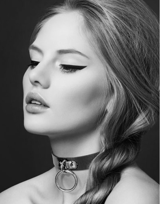 Collier en cuir noir SM avec anneau métal argenté pour laisse 