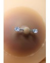 Paire de cache-tétons piercing barre faux diamant peau métisse 