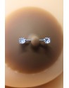 Paire de cache-tétons piercing barre faux diamant peau foncée 
