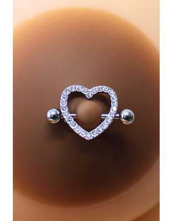 Paire de cache-tétons piercing barre coeur faux diamant peau foncée 
