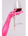 Une paire de gants satinés roses avec strass - Mapalé