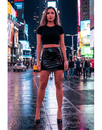 Jupe noire en simili cuir avec zip Lara
