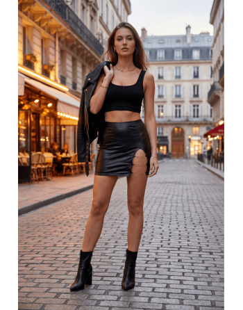 Jupe courte noire Elena fendue sur le côté
