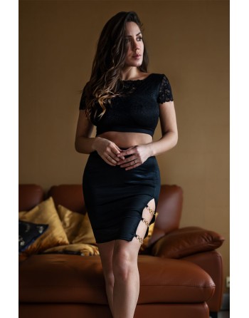 Jupe courte noire Elena fendue sur le côté