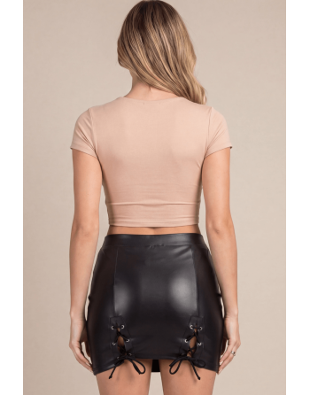 Jupe courte simili cuir noir Paula