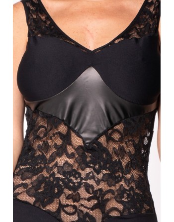 Robe cocktail empiècements dentelle et wetlook
