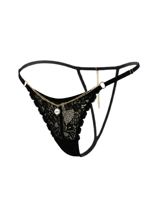 String noir en dentelle avec bijou et chaîne dorée