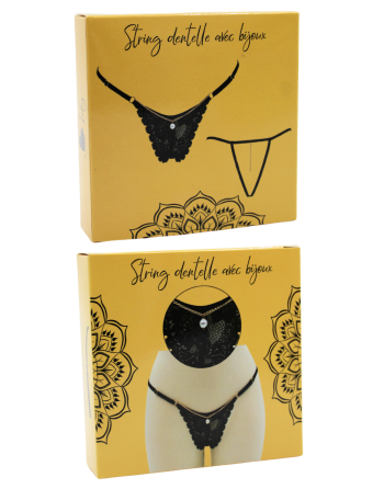 String noir en dentelle avec bijou et chaîne dorée