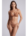 String taupe en dentelle avec bijou cœur doré